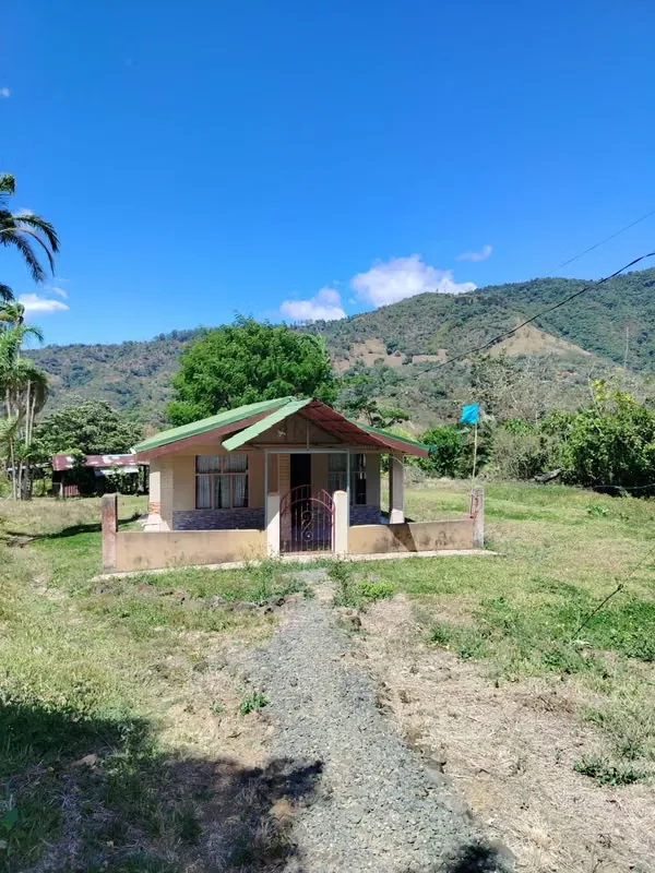 Se venda casa tipo quinta en Acosta a 6 kilómetros de San Ignacio