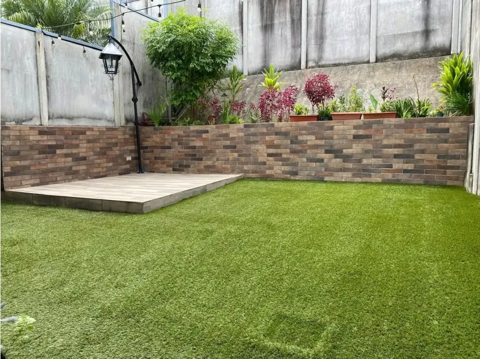 Amplia y moderna casa en Condominio – Mercedes Norte, Heredia