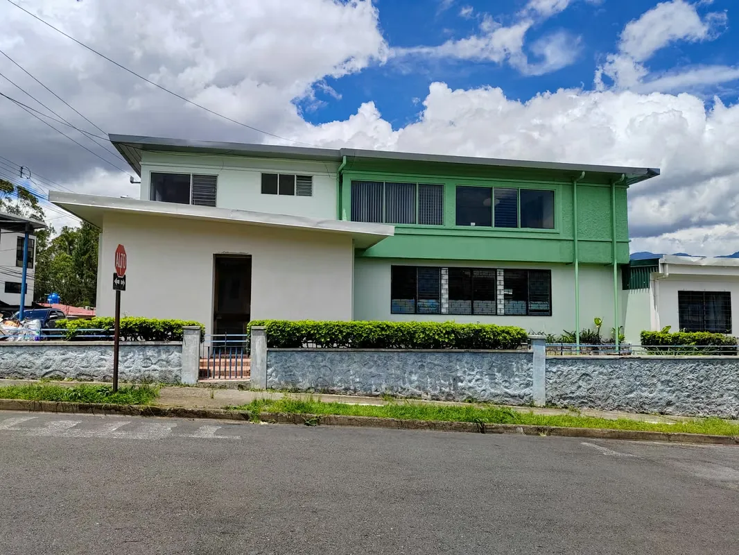 LARGE HOUSE FOR RENT SAN JOSÉ 6 ROOMS - COMMERCIAL USE IN CATHEDRAL