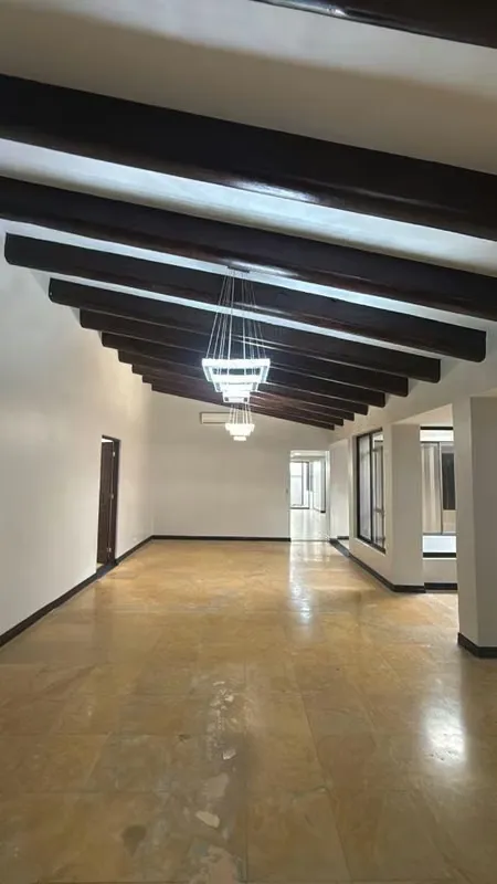 CASA EN NUNCIATURA IDEAL P/OFICINAS