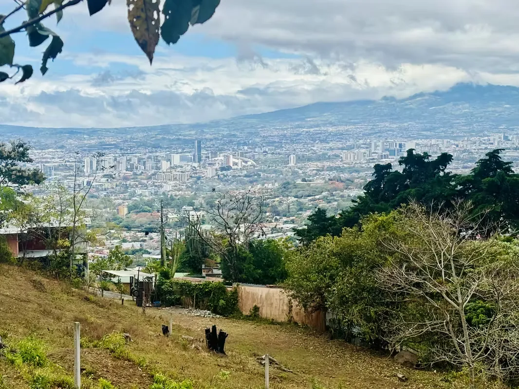 Disfrutar de hermosas puestas de sol, privilegio de estar en un área tranquila, pero al mismo tiempo cerca de ...