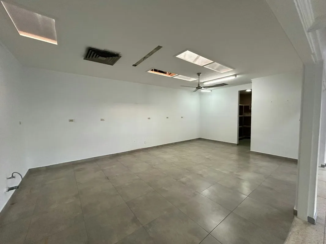 Commercial space for rent with parking in San Pedro. ID 41931 — photo 5