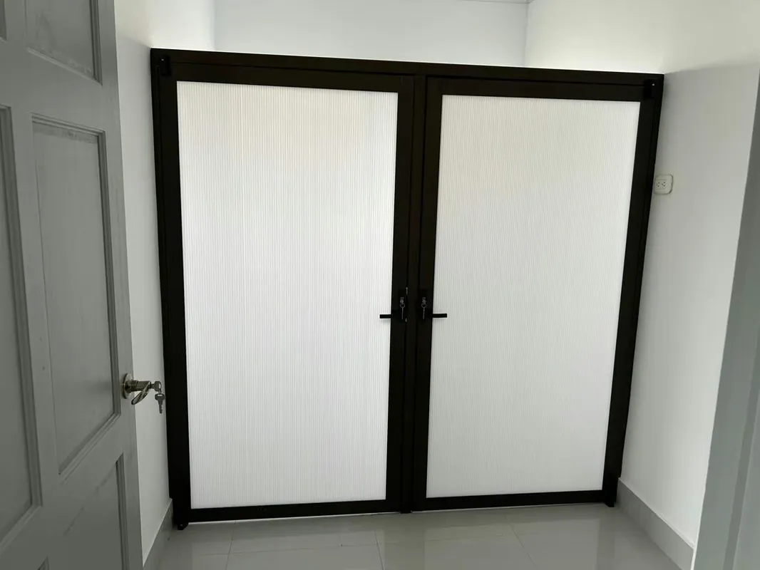 Commercial space for rent with ample parking in San Pedro. ID 41932 — photo 2