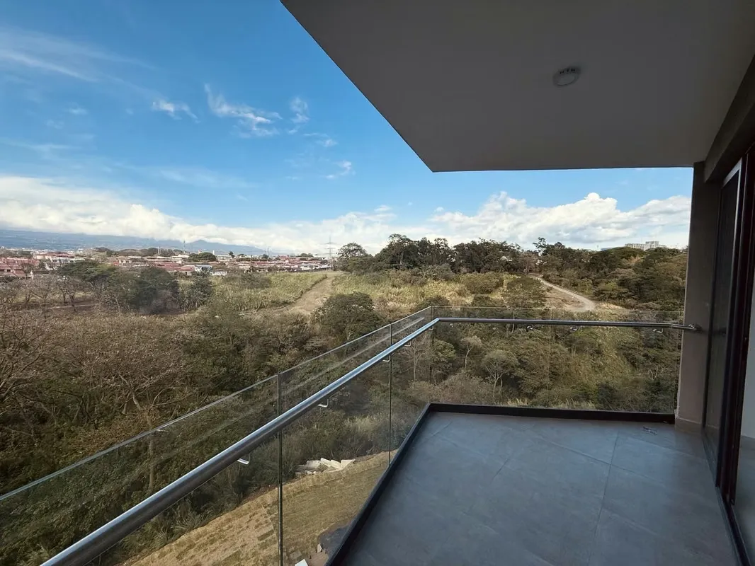 Apartamento ejecutivo en Venta – Romohoser, San José
