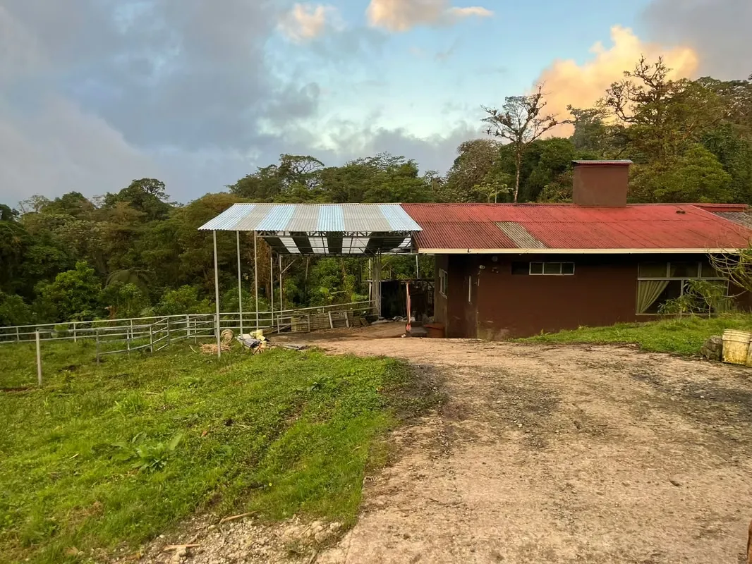 Finca agropecuaria en venta – Monserrat de Cascajal, Vázquez de Coronado -EU