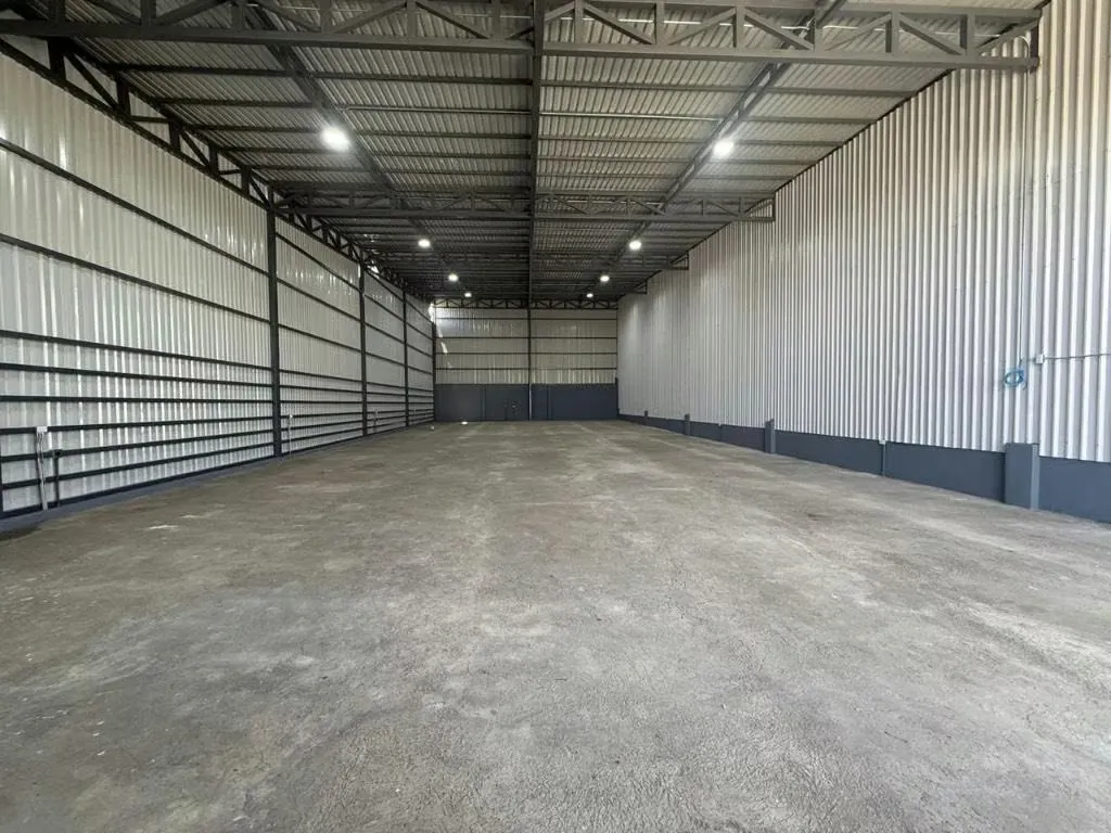 Zona industrial y comercial — photo 2