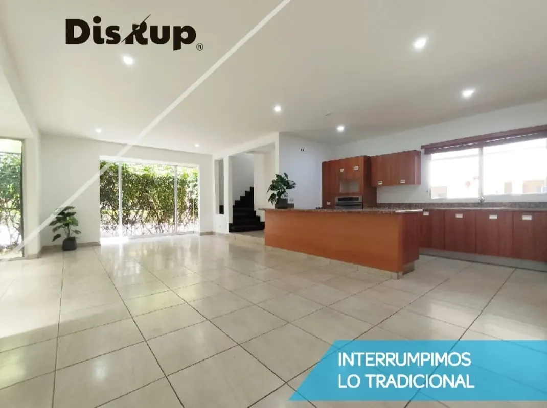 House for sale with 3 bedrooms in Casa del Sol Condominium, Santa Ana center