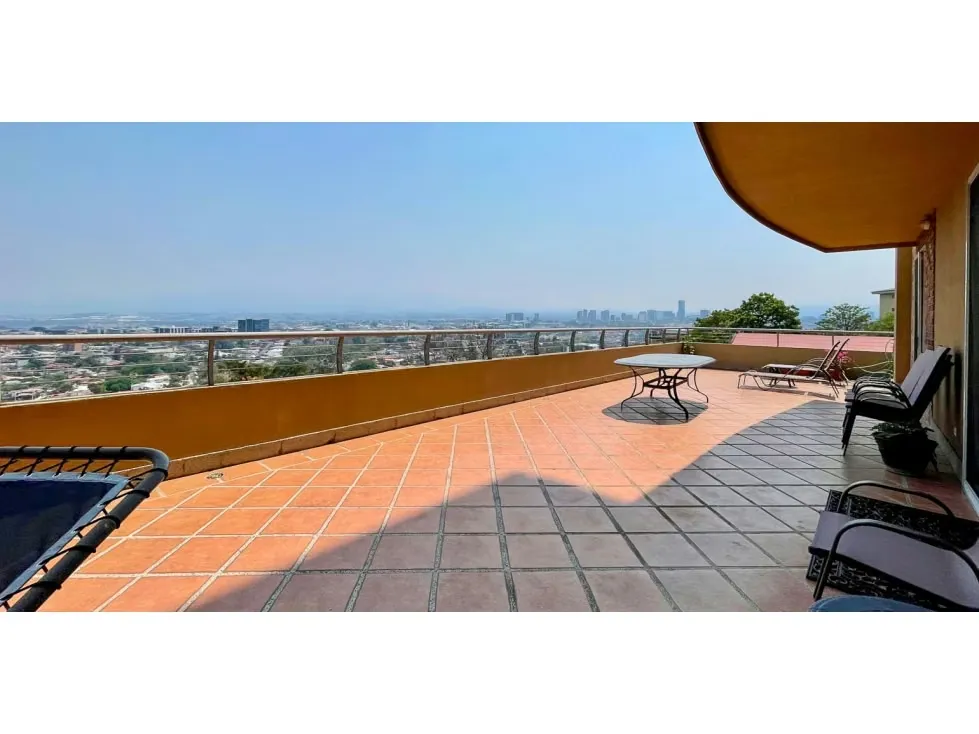 Venta Apartamento con Gran Terraza y Hermosas Vistas, Escazú