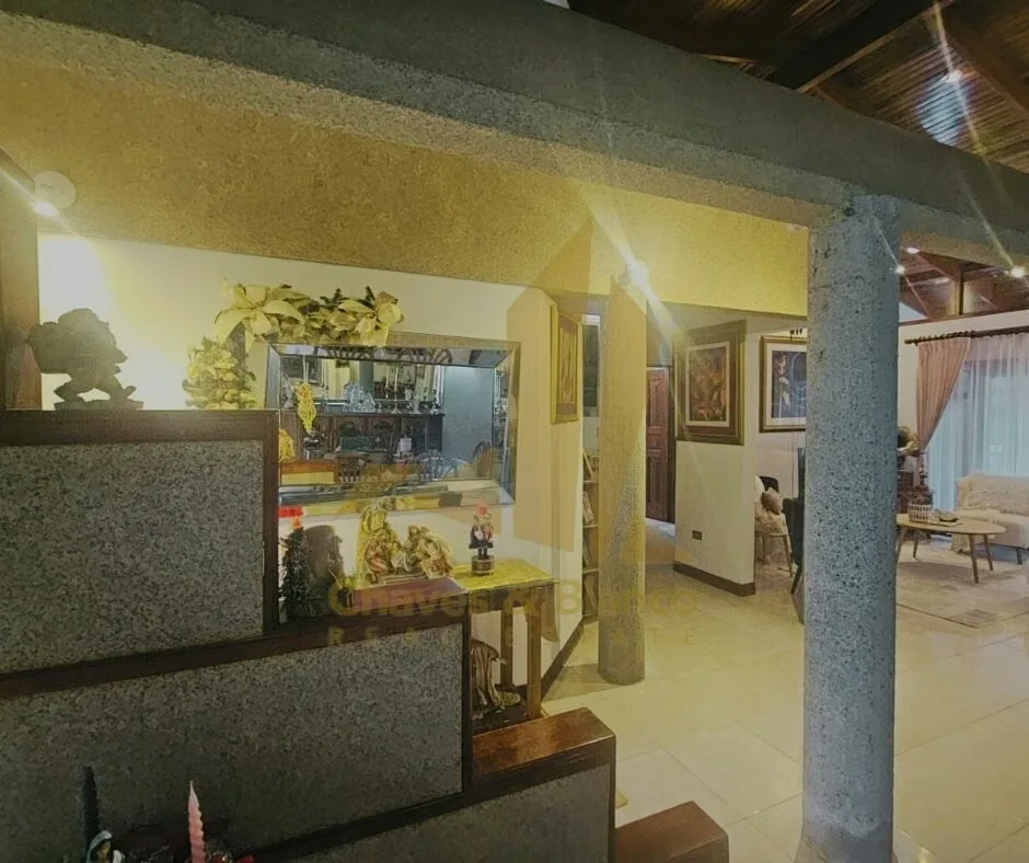 APROVECHE Casa con Oficinas en Santo domingo de Heredia