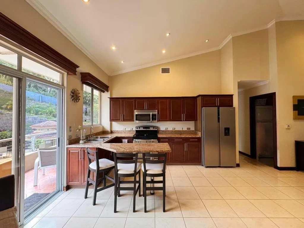 Apartment for sale in condominium