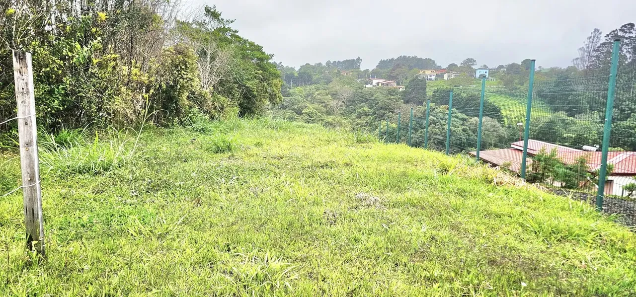 Lot for sale in Santo Domingo de Heredia. 700 m2 READY TO BUILD.