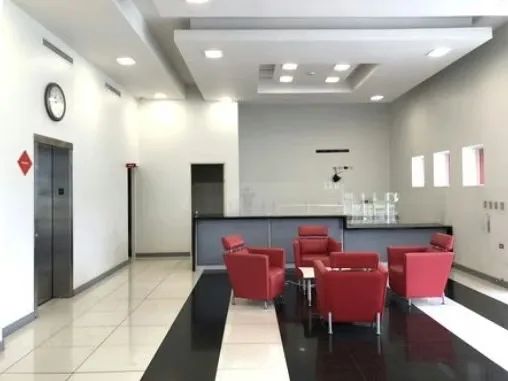 Office for Rent, 5,825 m², Building in Business Area - Calle Blancos — photo 3