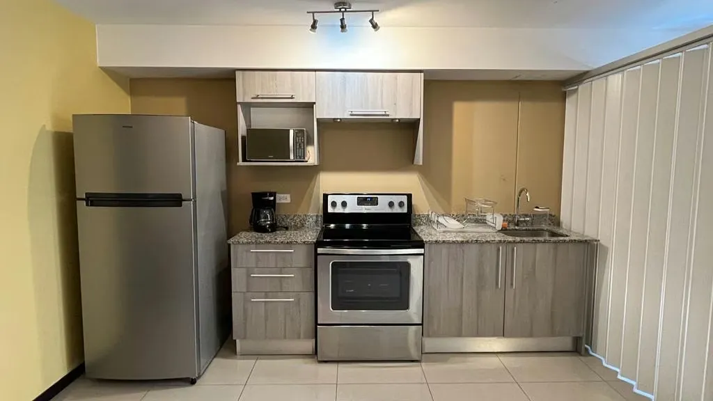 ¡Tu Nuevo Hogar Listo para Mudarte! Apartamento Full Amueblado en Cipreses