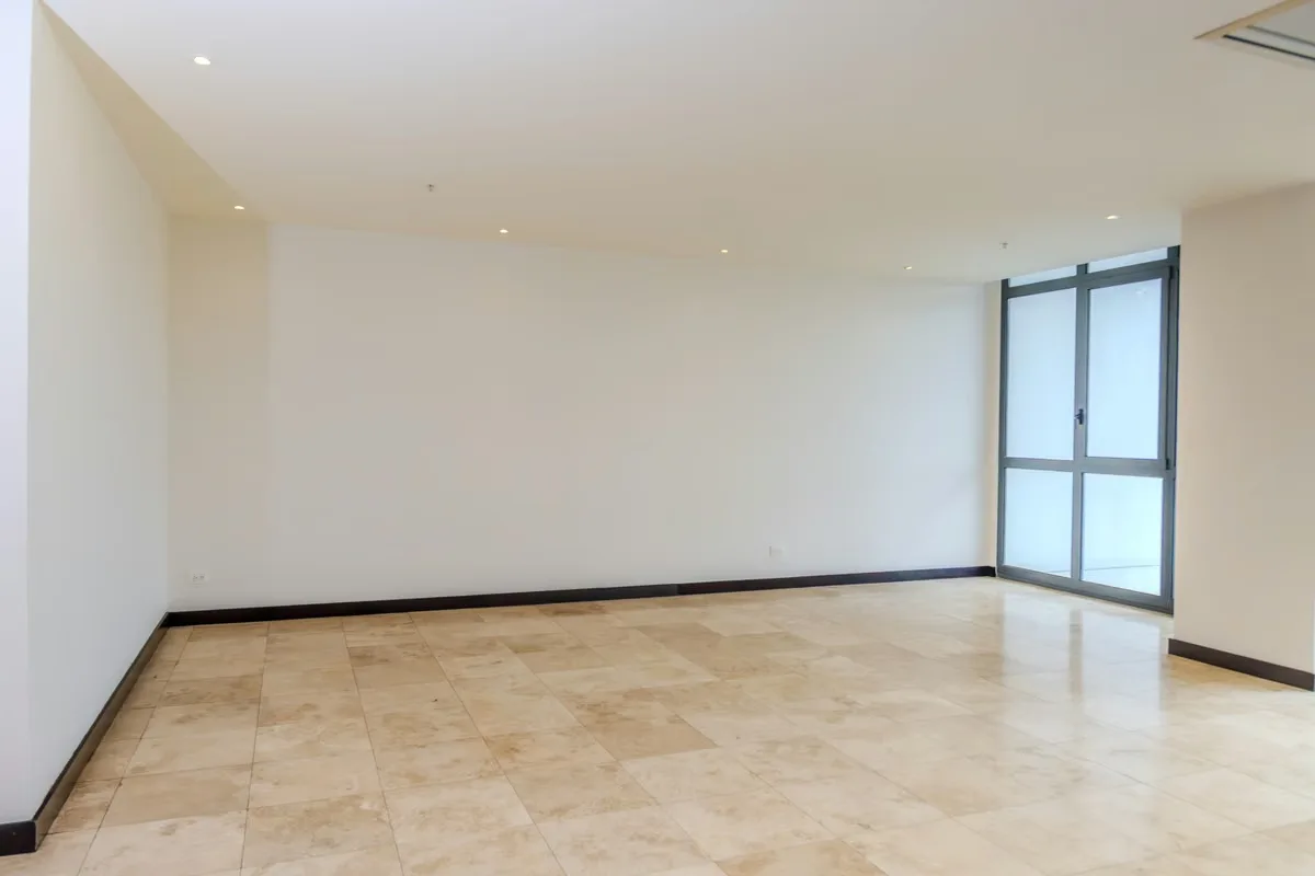 Apartamento de lujo en venta en Metropolitan Tower, La Sabana, San José, Costa Rica — photo 3