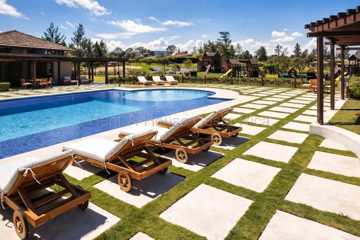 PRIVATE CONDO WITH POOL | Home for Sale in Granadilla, Curridabat