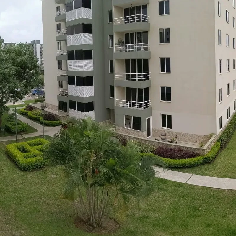 Apartamento ubicado en el condominio Villas del Campo, San Rafael de Alajuela.