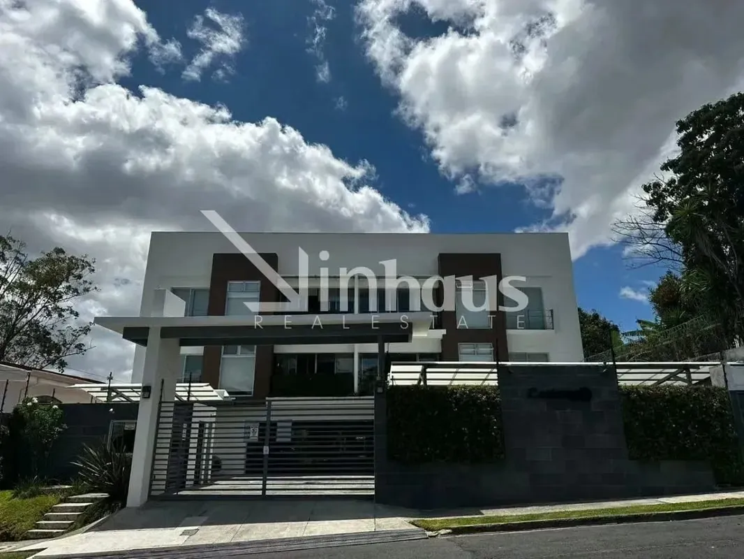 id 41969 Se vende apartamento en torre en primer piso, Pinares, Curridabat