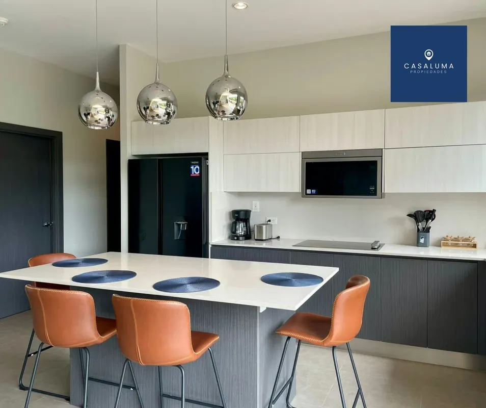 • 2 Habitaciones | 2 Baños | Balcón con vista a las montañas