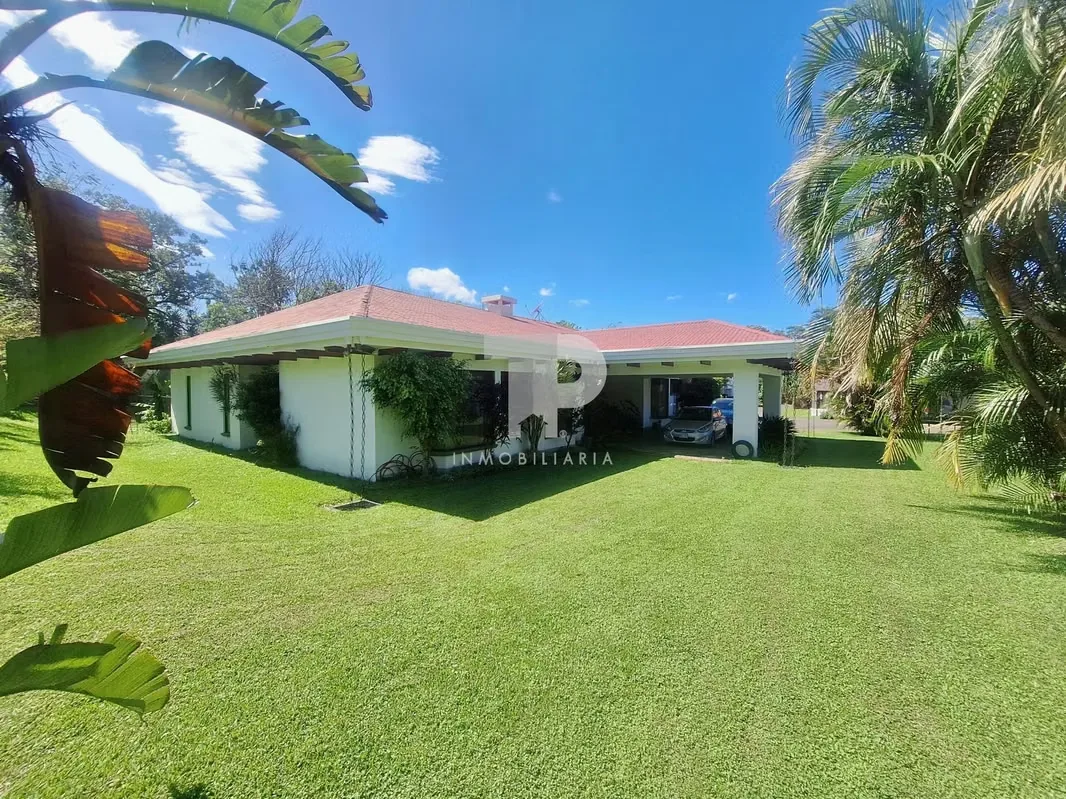 This small condominium offers exclusivity, peace, and tranquility, located behind the Inbiopark in this beautiful canton of Heredia.