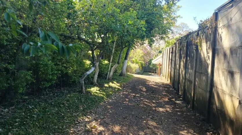 Home for Sale with Large Lot – Surrounded by Peace and Nature