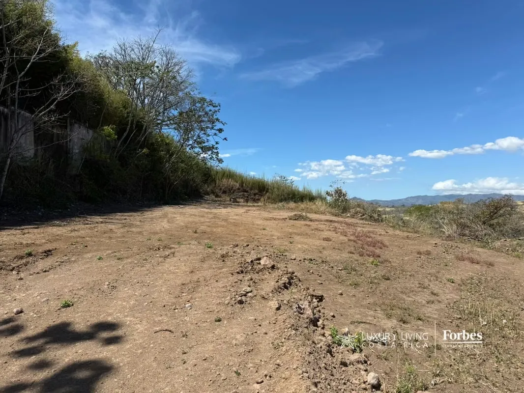 Exclusive 12,598 m² lot located in La Guácima, Alajuela, within a private gated community with controlled access, near other well established condominiums in the ...