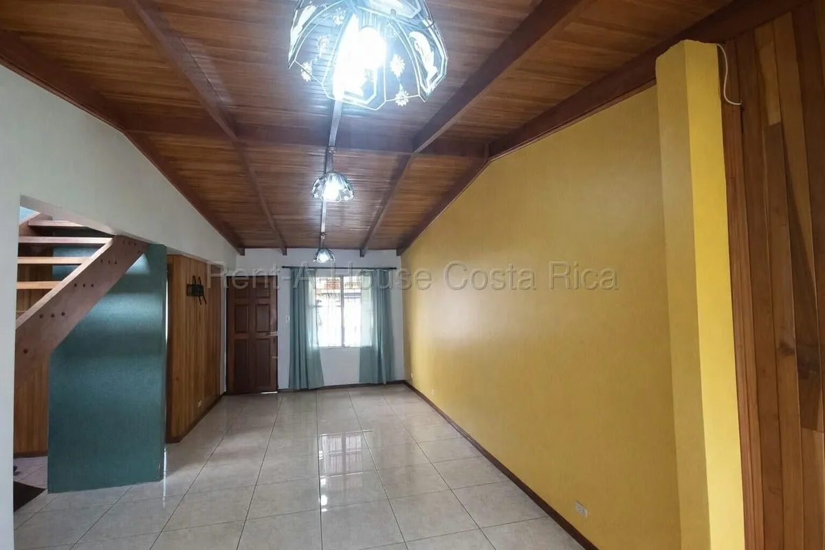 Inversión estratégica con alto potencial comercial - Ipís de Guadalupe Propiedad amplia, en ubicación altamente comercial, frente a uno de los supermercados de mayor tránsito en ... — photo 4