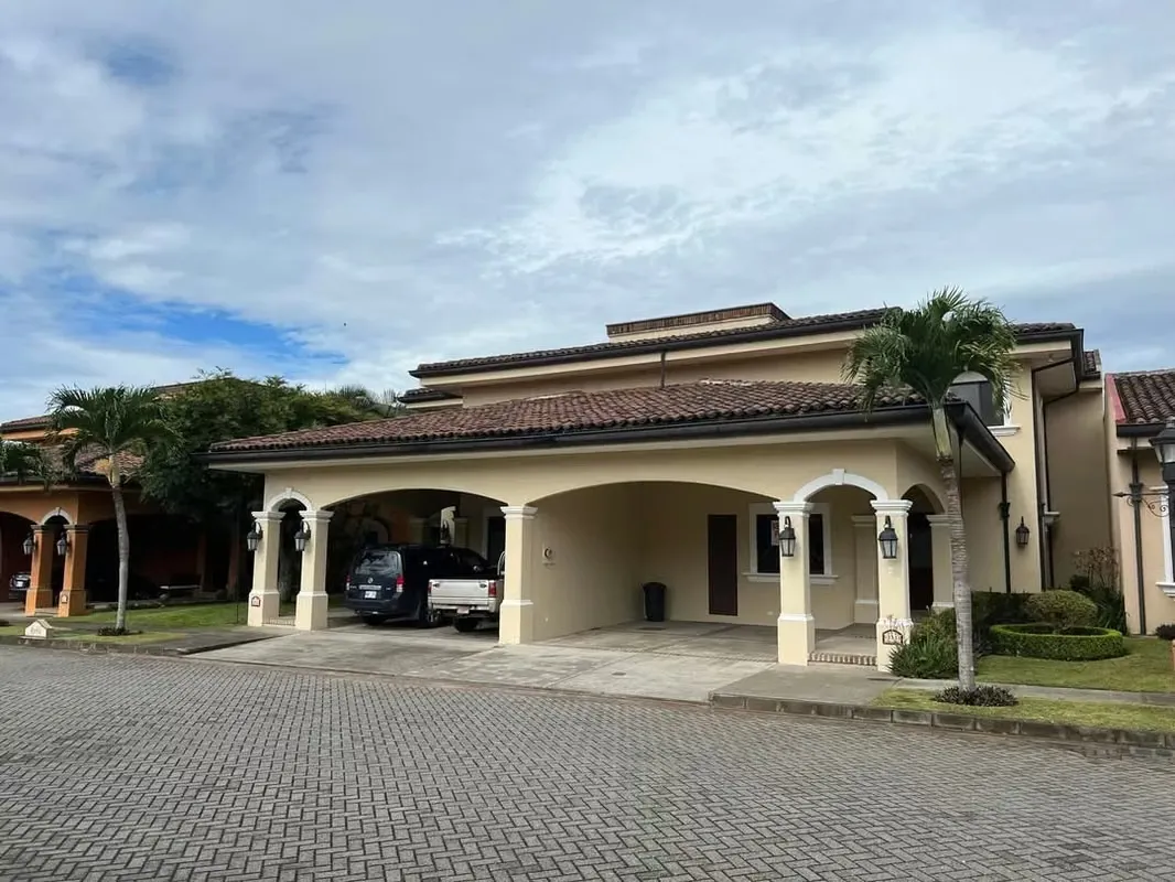 HACIENDA BELEN Charming 3 Bedroom Home - Resort Living for Families!!