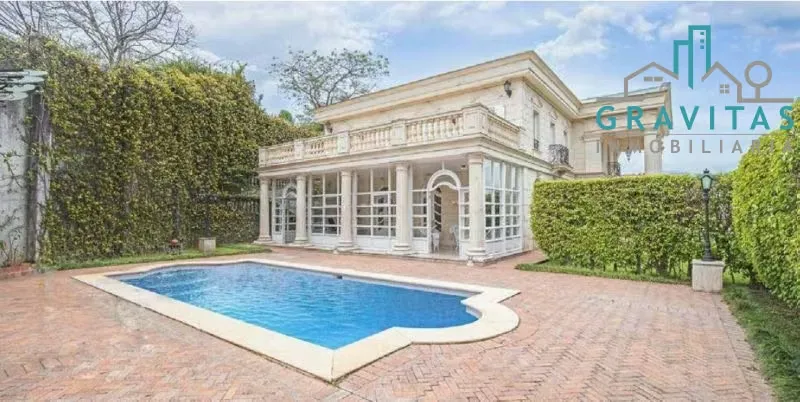Venta de casa de lujo en San Pedro | 1360 m2 | Diseño Neoclásico | F 537