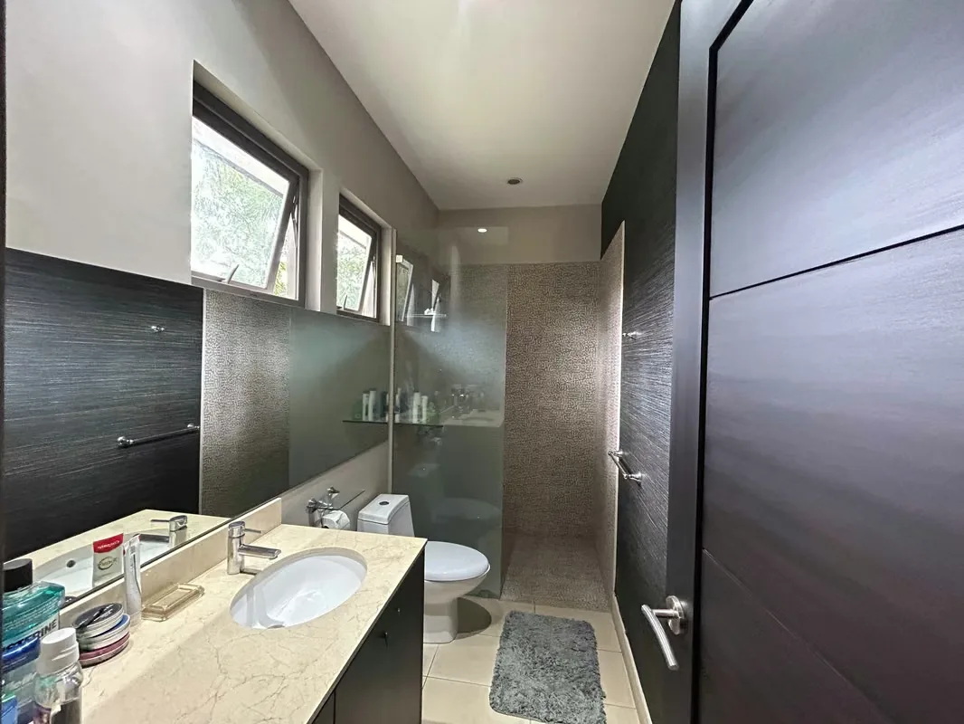 HOUSE FOR SALE WITH JARDINES Y ESPACIOS AMPLIOS — photo 2