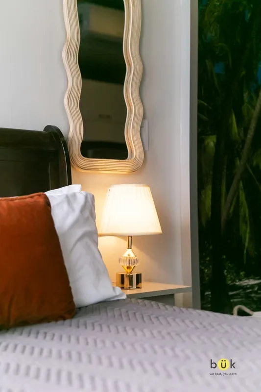 Located on the 27th floor of **URBN Escalante**, in the heart of **San José**, this modern studio apartment offers comfort, style, and stunning city views. — photo 3
