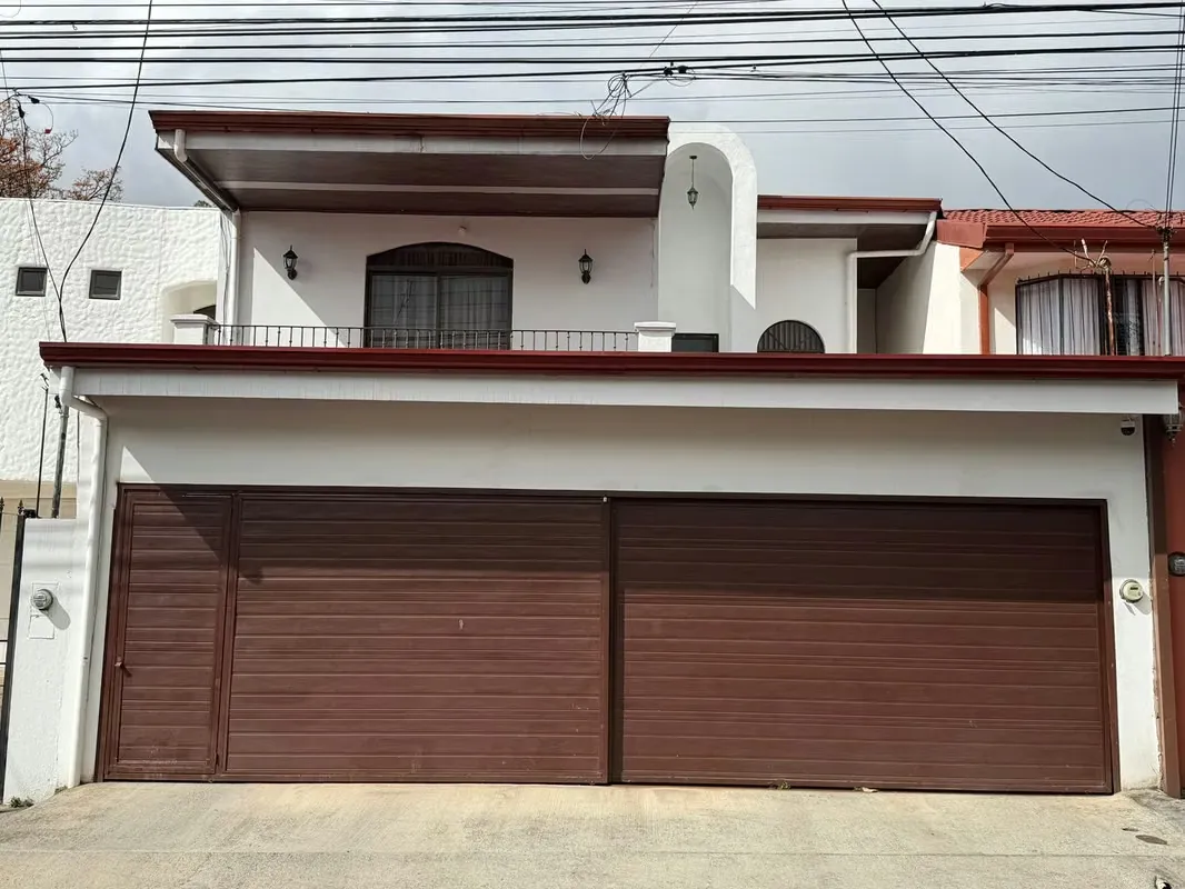 Exclusive house for sale in Residencial Villa Adobe, San Pablo de Heredia
