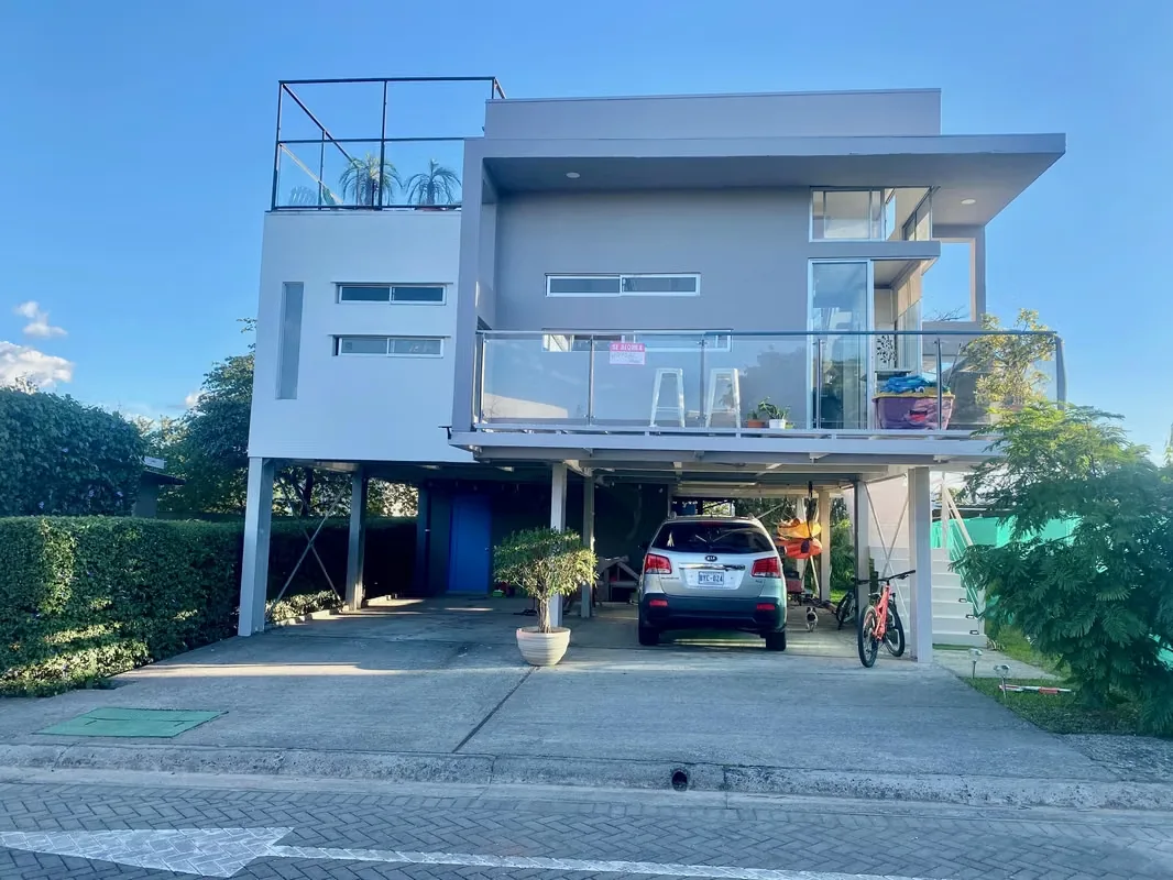 House in Turrocares in Condominium Estancias del Sol