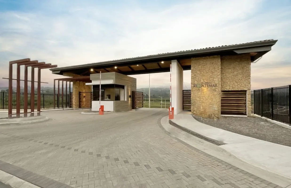 Lotes for sale in Condominio in Carrizal de Alajuela Hacienda Montemar