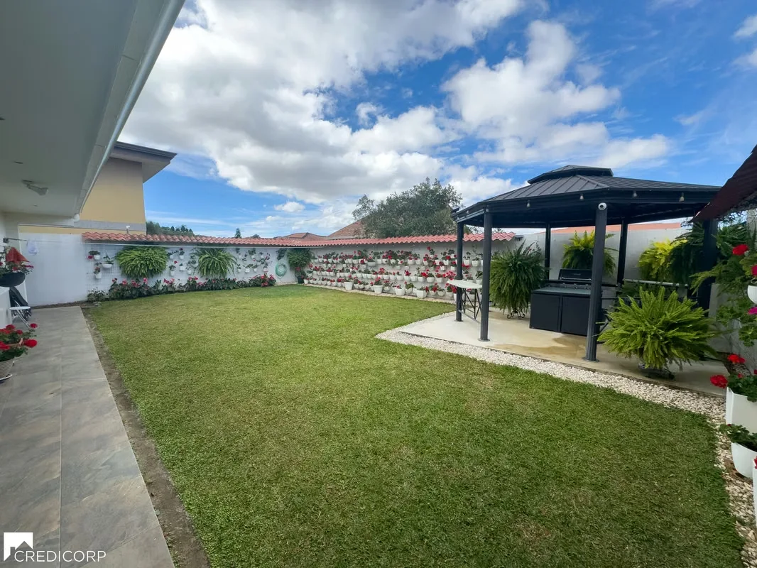 Located in one of the most exclusive and established residential communities in eastern San José, this spacious property in Altamonte offers an ideal combination of security, strategic ... — photo 4