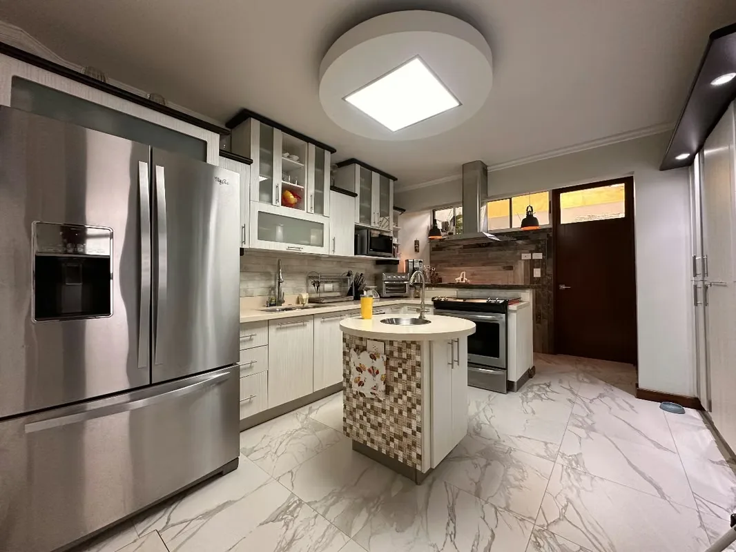 Beautiful and Spacious House in Condominium in Santo Domingo de Heredia!!! — photo 5