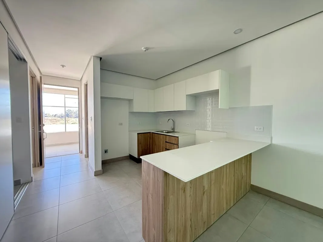 These nice 70m2 apartments are located in Santo Domingo de Heredia in a three-story building with lifts and have the following distribution: — photo 5