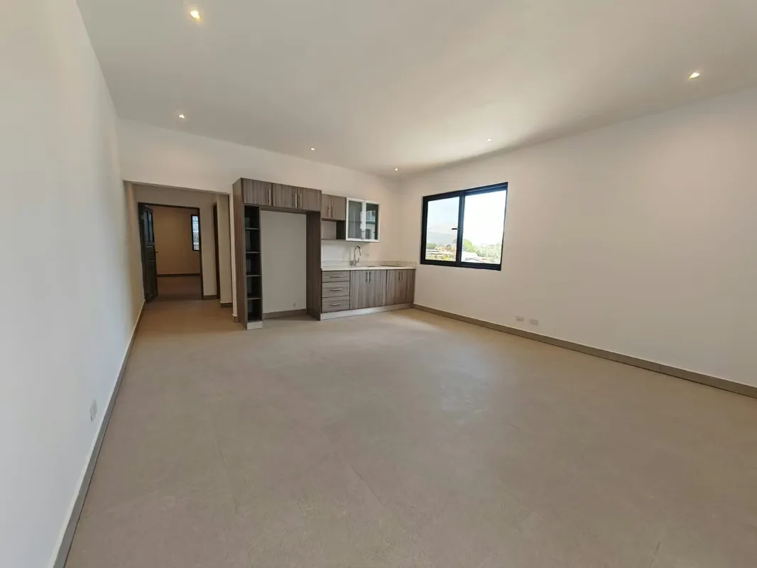 Live in one of the most exclusive and high-value areas in western San José. A modern, brand new apartment is available for rent, ideal for ...