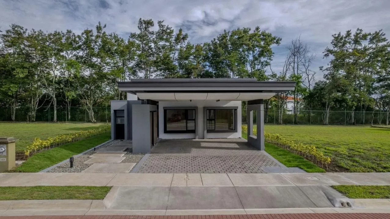 Brand new home in Hacienda Los Reyes, Las Mesetas · For Sale or Rent