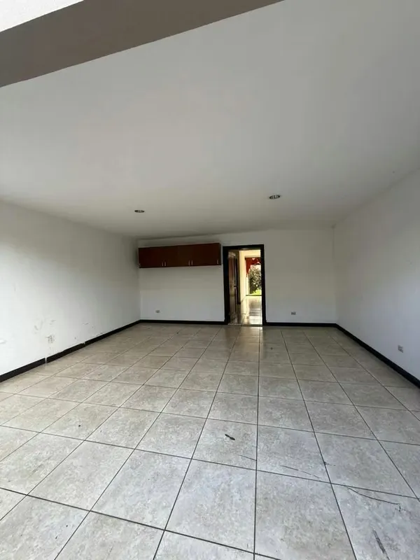Se Vende o Se Alquila Hermosa Casa en Santo Domingo de Heredia — photo 4