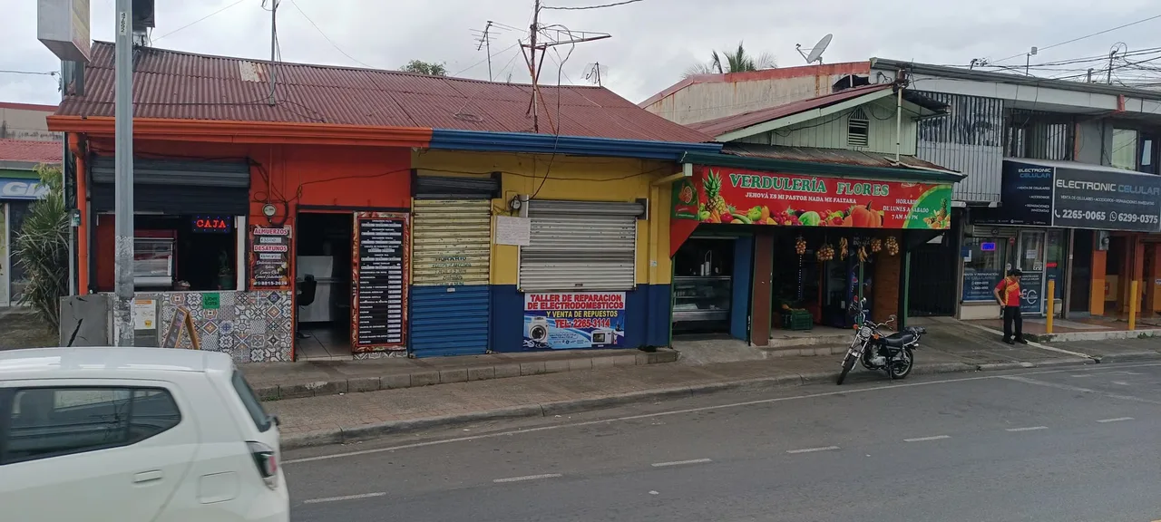 OFERTA) Sell in the center of San Joaquín de Flores, in front of the royal street, are 743 meters. Mixed use, big commercial point. Currently with rent income. SPECIAL PRICE: ... — photo 4