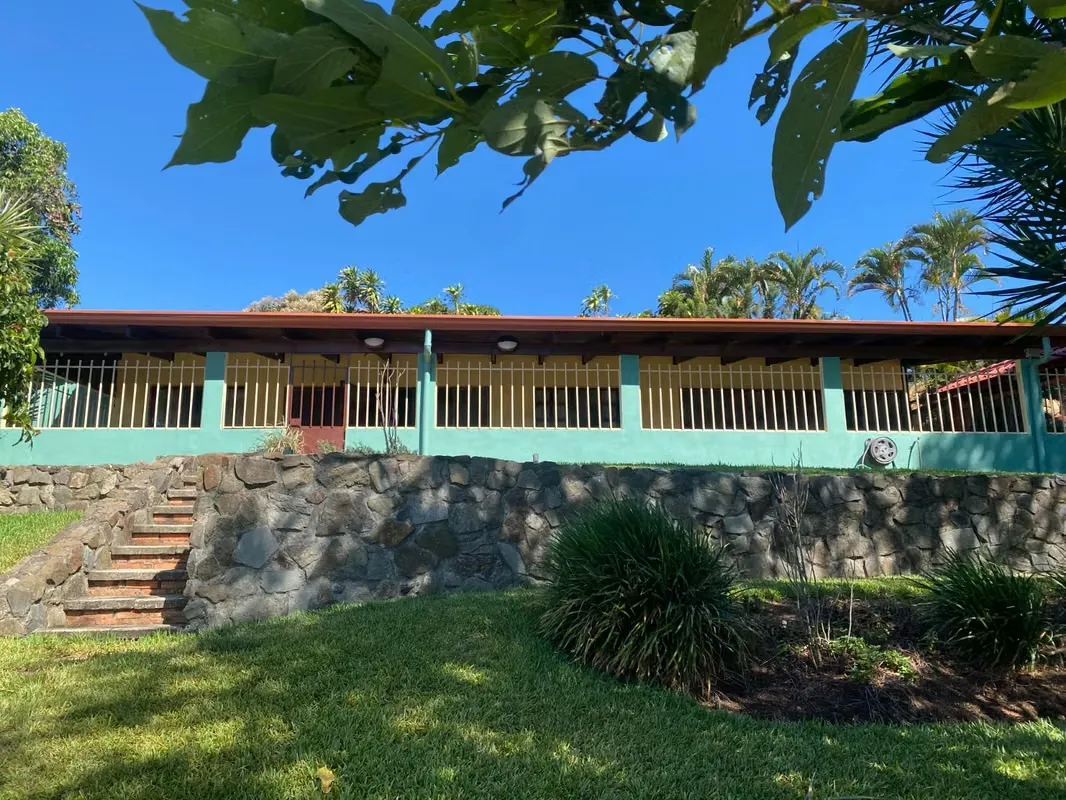 Hermosa casa en venta, Grecia