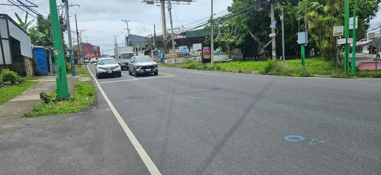 Commercial Lot for sale in Moravia – 36m Frontage & High Traffic Exposure — photo 4