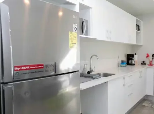 Modern and stylish studio apartment located on the 16th floor of URBN Escalante, in the vibrant neighborhood of Barrio Escalante, one of the most desirable areas of San José. — photo 5