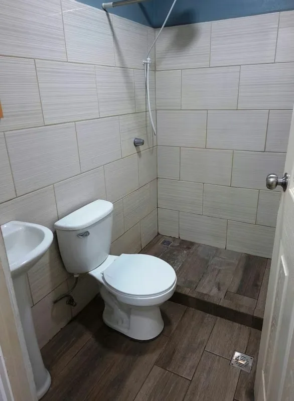 Second or third floor, 1 fully integrated room, 1 full bathroom (private)., photo 2