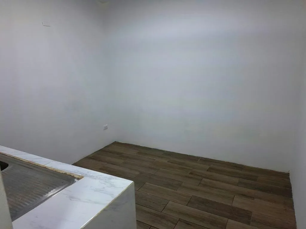Second or third floor, 1 fully integrated room, 1 full bathroom (private)., photo 5