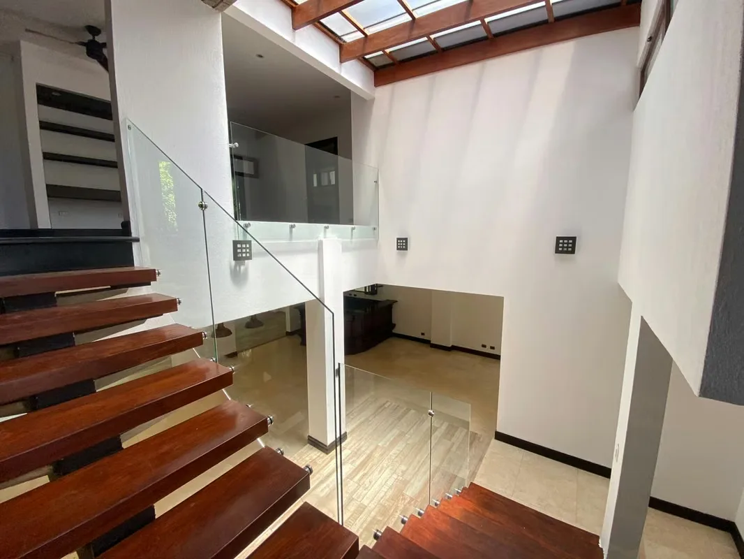 HOUSE FOR RENT IN HACIENDA DEL SOL, SANTA ANA