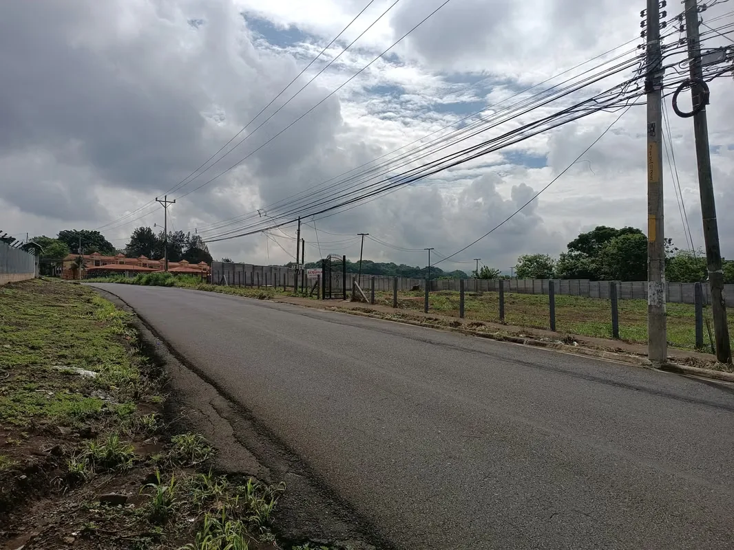 ALAJUELA DESAMPARADOS VENDO 2 LOTES.
