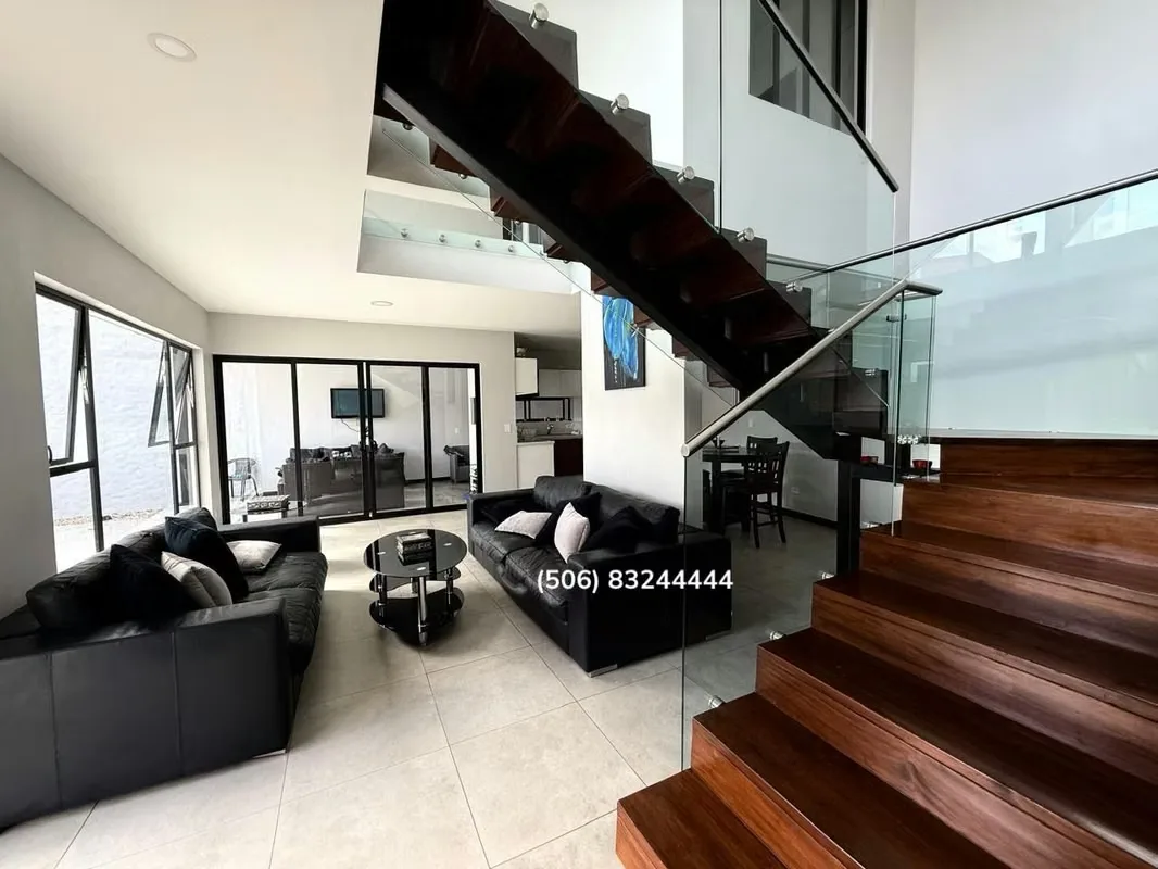 HOUSE FOR SALE IN TREJOS MONTEALEGRE, ESCAZÚ