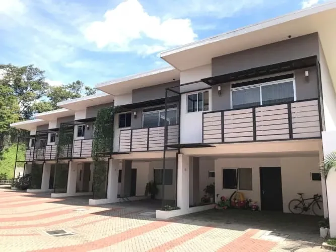 Modern central house in Pozos * Pet Friendly