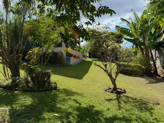 Casa de un sólo nivel en venta en San Miguel de Escazú, amplio jardín